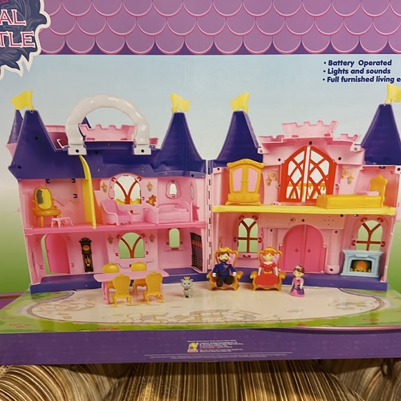 Doll Castle - Picture 4 of 7